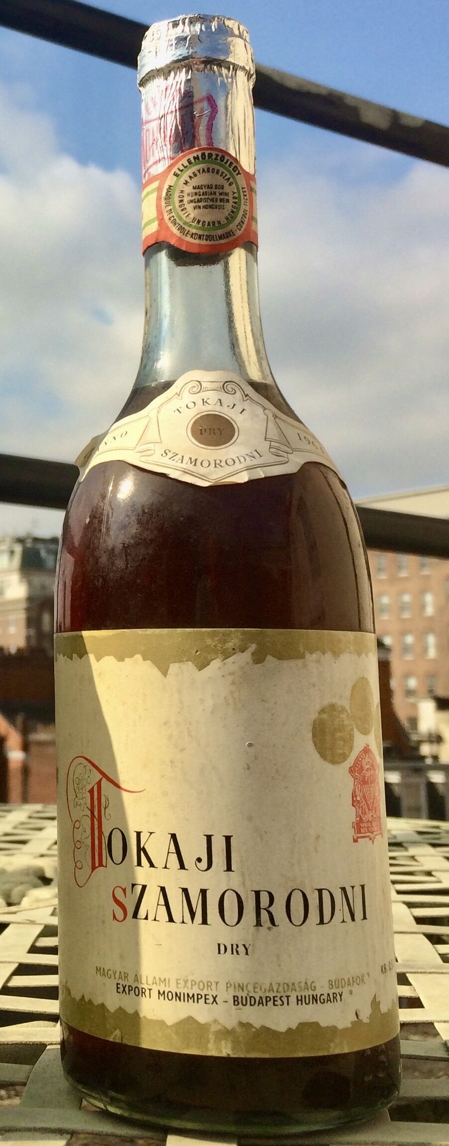 Semizning tukli mushuki bor